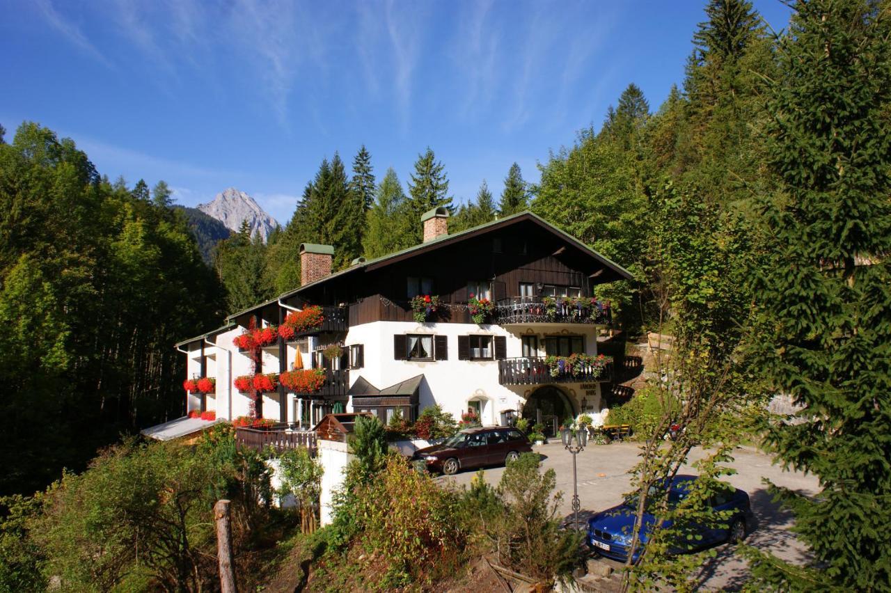 Gaestehaus Laerchenhang Mittenwald Buitenkant foto